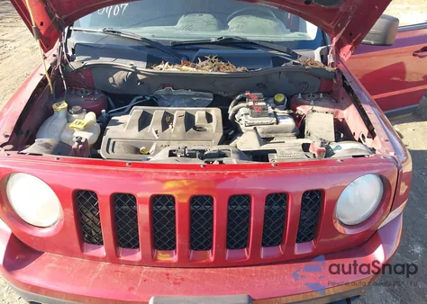 2012 Jeep Patriot Latitude из США, поврежденный, VIN 1C4NJRFBXCD541828